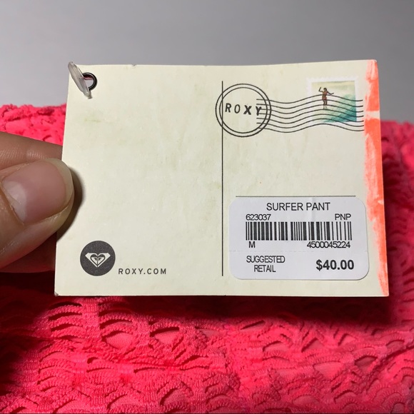 Sz. Med Roxy Hot pink ruched butt NWT bikini bottom - Picture 3 of 14